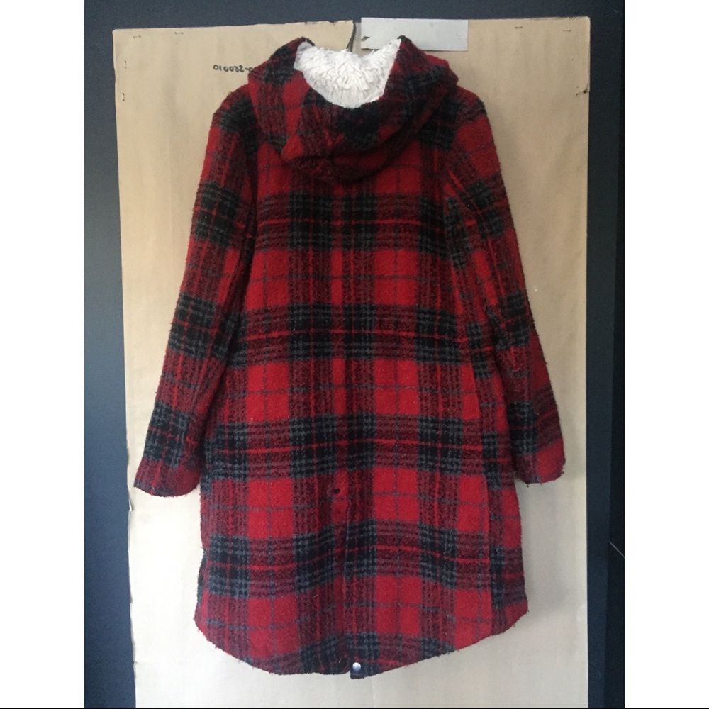 Asymmetrical coat - Picture 5 of 8